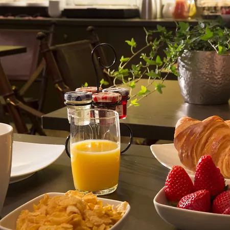 R. Kipling By Happyculture Otel Paris