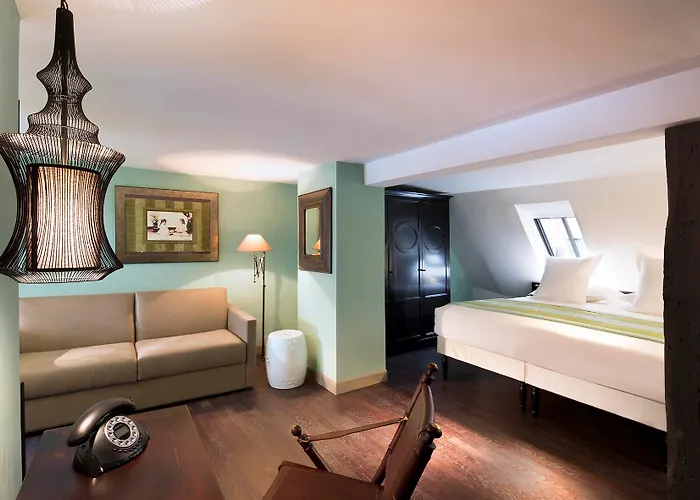 Hotel R. Kipling By Happyculture