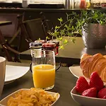 R. Kipling By Happyculture Otel Paris
